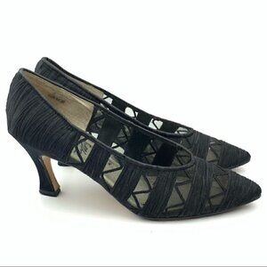 Lord & Taylor heels Grace size 8 black satin 80s